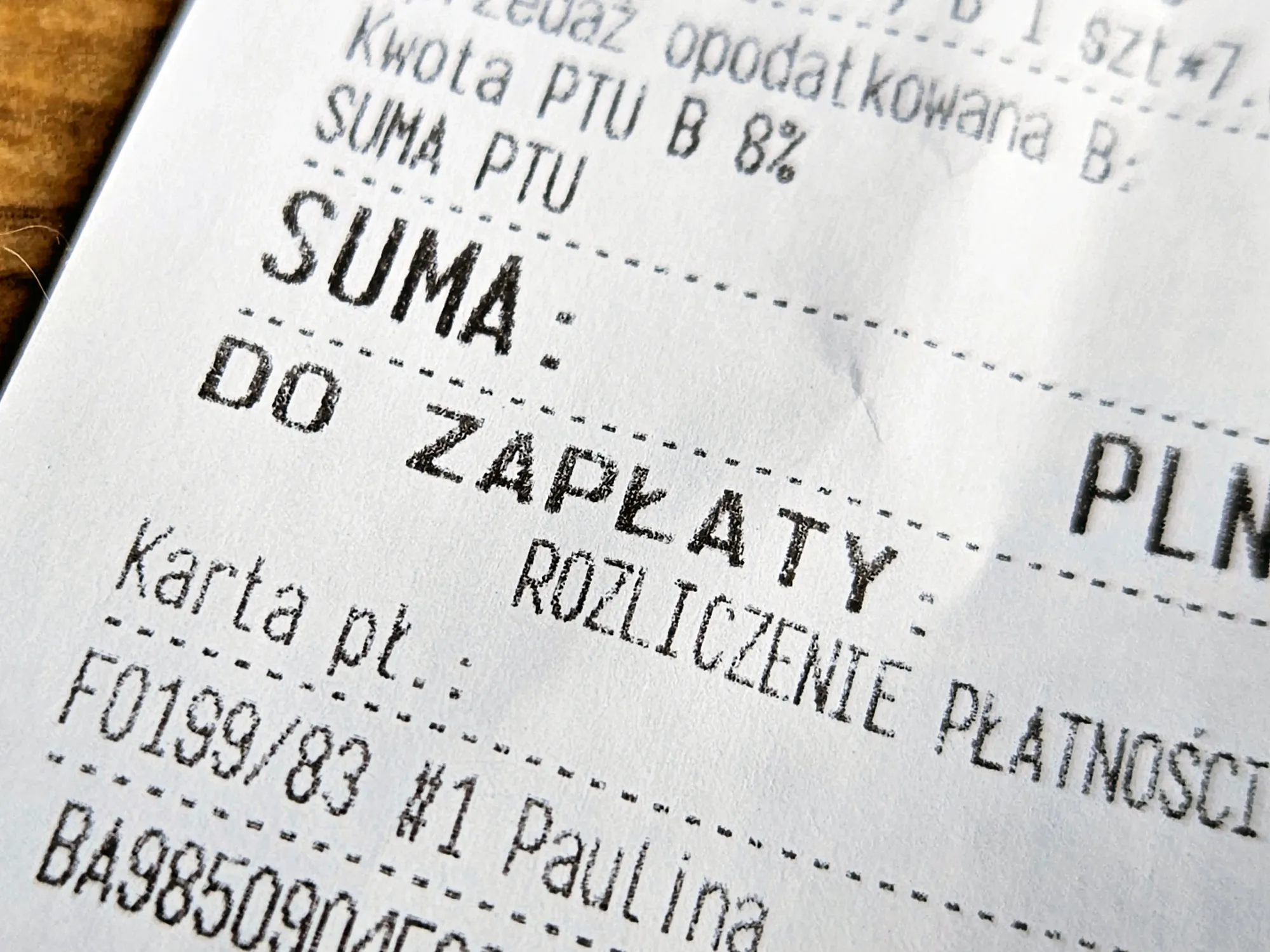 Velká změna v polských obchodech. Na účtenkách přibyl nový řádek, lidé nechápou, co vlastně platí.