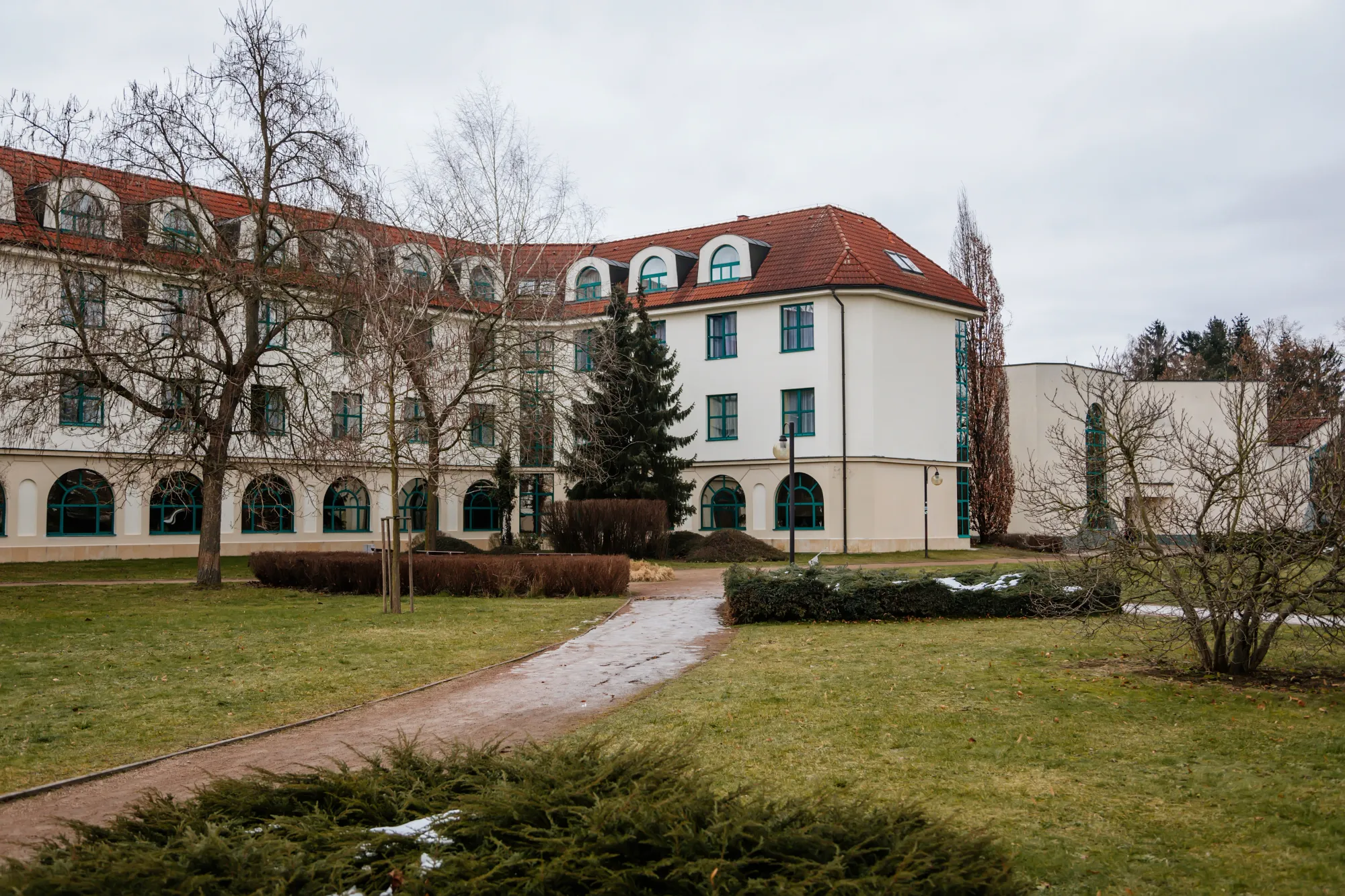 Lázně v Česku s mimořádnými výsledky terapie. Přesto o nich mnoho lidí netuší.