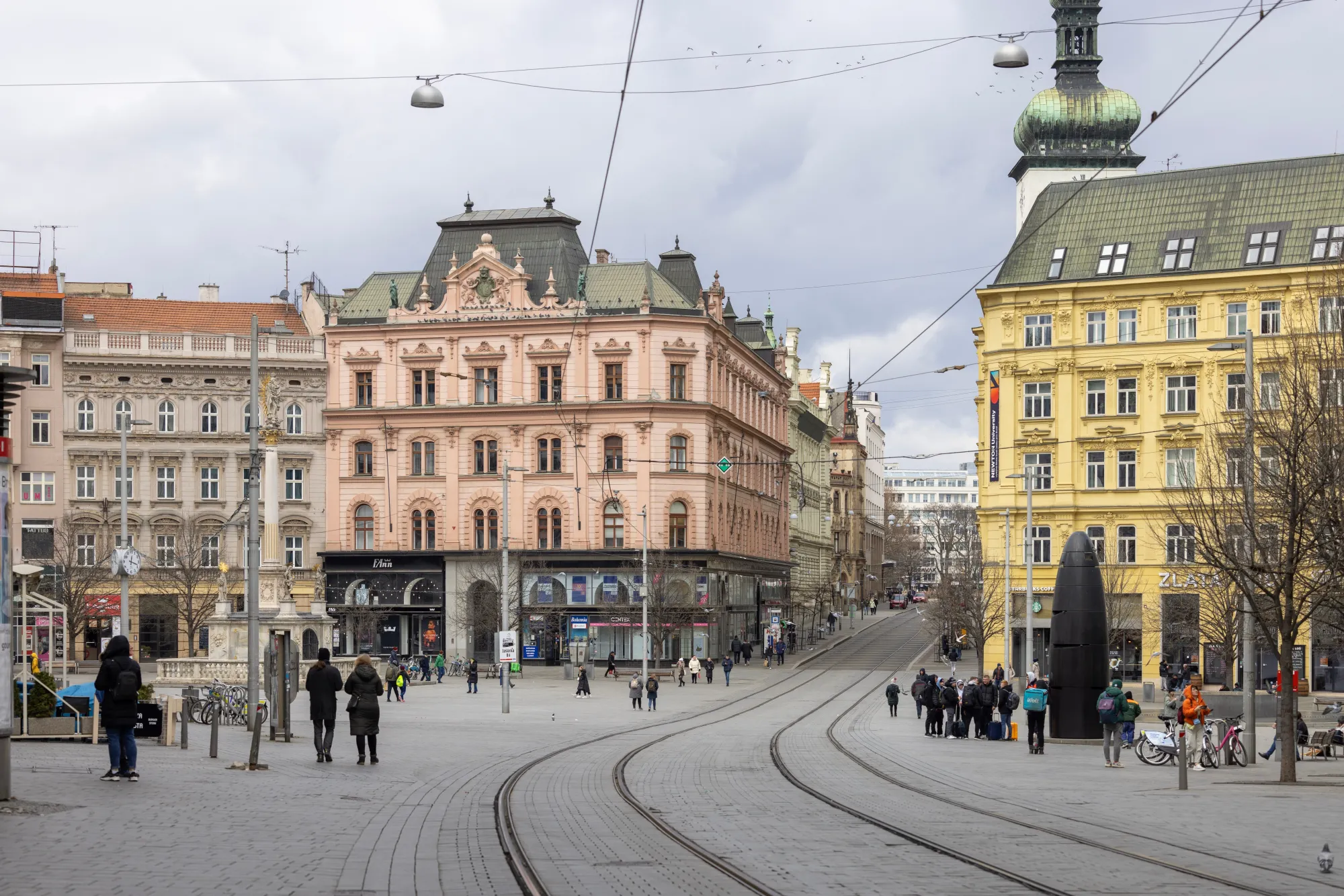 Premiér zůstává věrný Brnu. Ačkoliv jeho pracovní povinnosti jsou většinou v Praze, o stěhování nepřemýšlí.