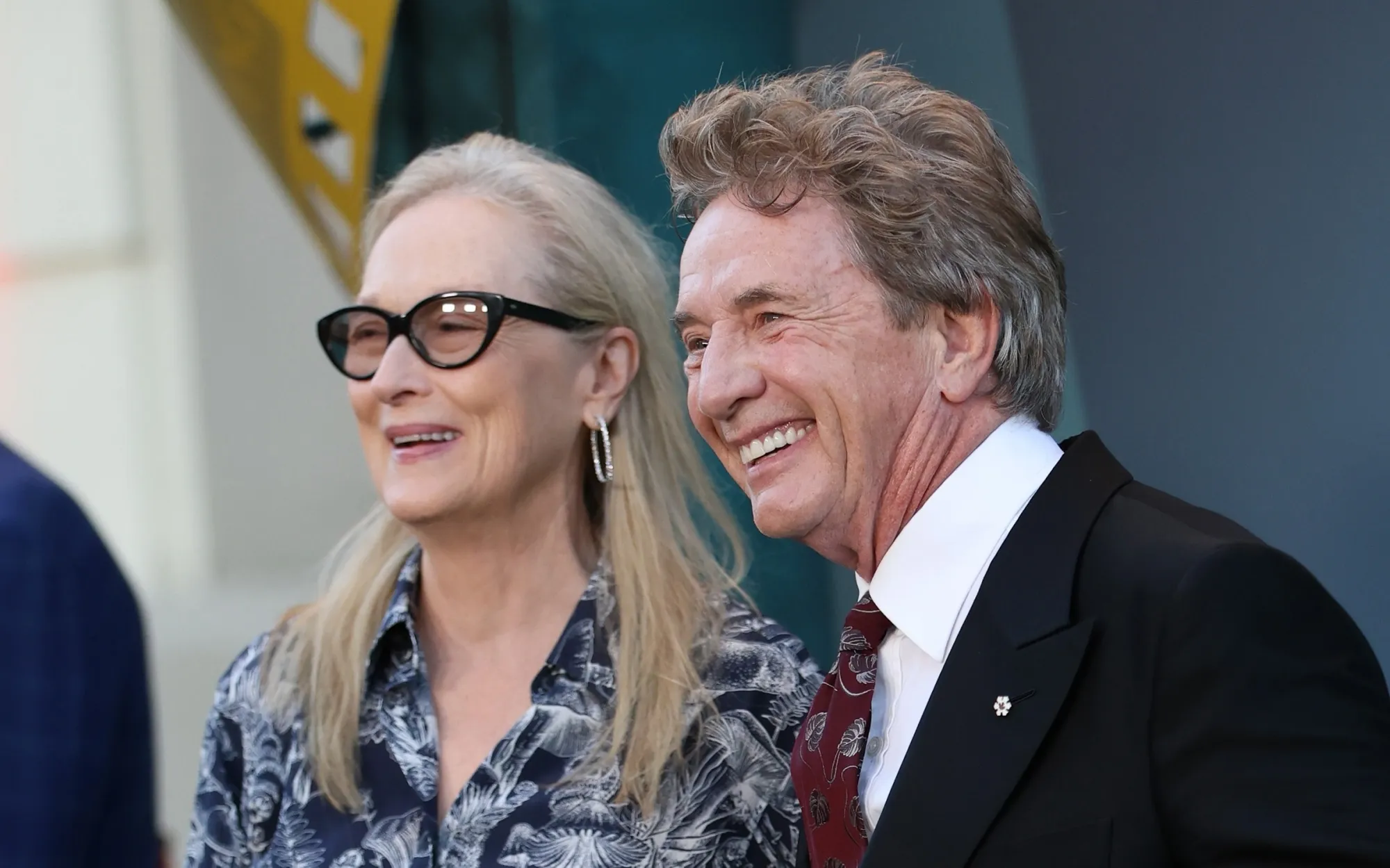 Martin Short má za sebou bolestné životní rány. Teď se v Hollywoodu řeší jeho blízkost k Meryl Streepové.