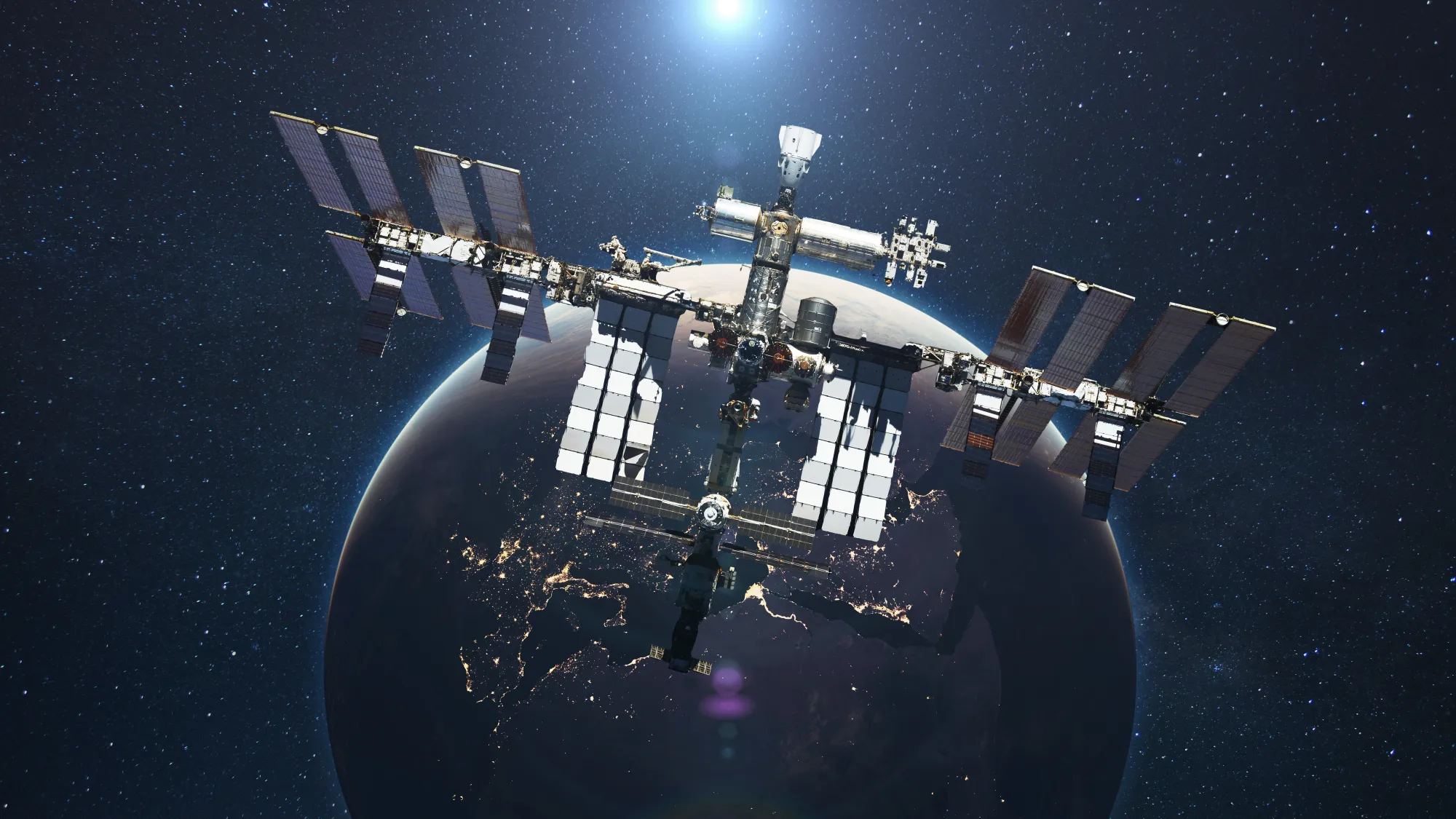 Fotila jen Mléčnou dráhu. Astronautce se v záběru náhle objevili nečekaní vetřelci.