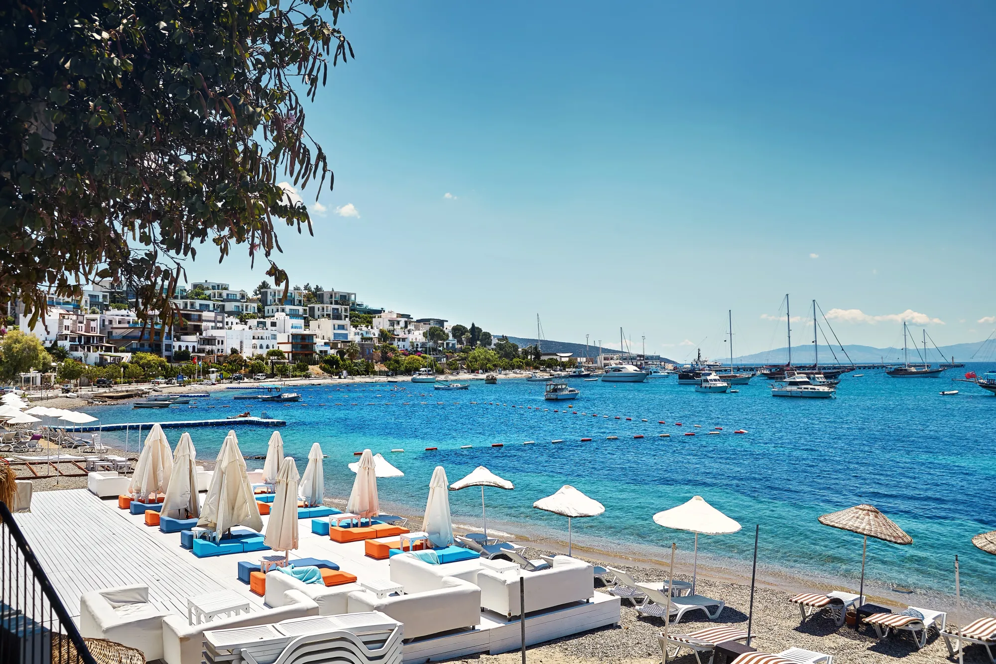 Měl si užít dovolenou v Turecku. To, co mu udělali v hotelu, je noční můra každého turisty.