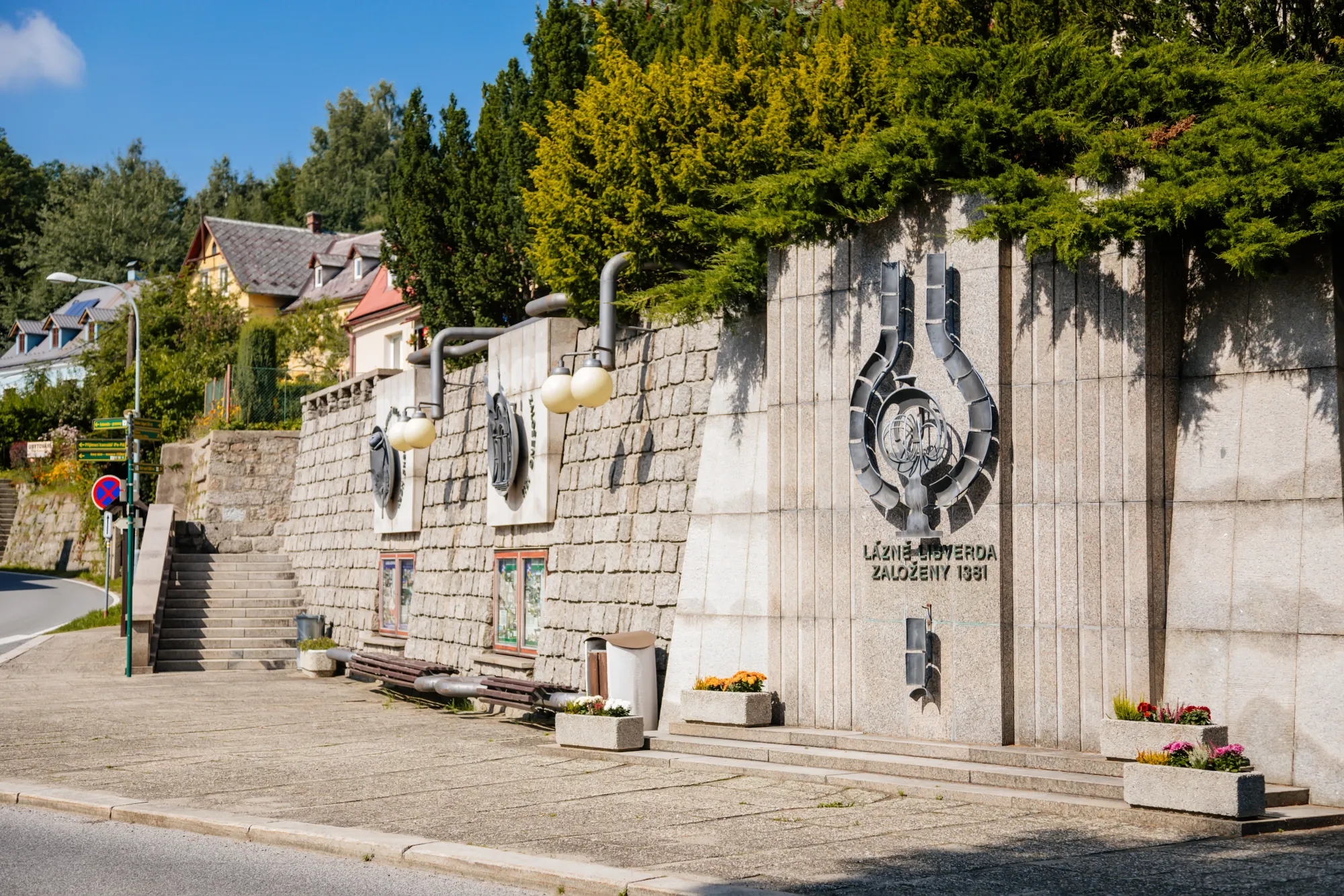 Nejlevnější lázně u nás přetékají luxusem. Zážitky jako z pohádky, a senioři tu mají pobyt úplně zdarma.