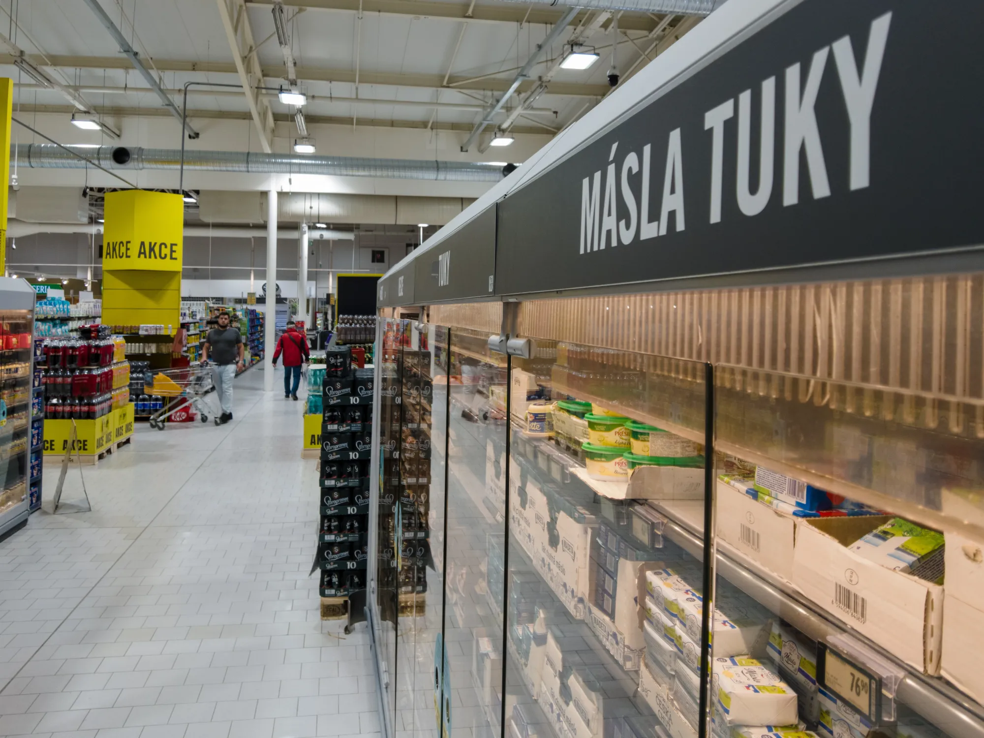Velký test másel odhalil krutou pravdu. Češi kupují největší propadák, a ani netuší proč.