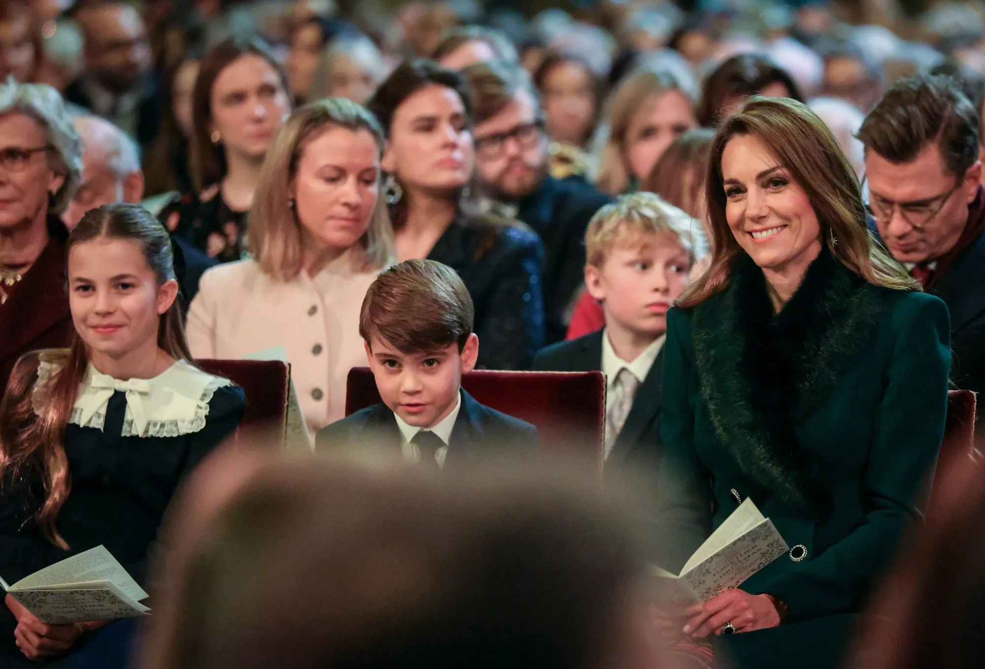 Nečekaná proměna prince Louise překvapila i příznivce královské rodiny. Na fotkách je k nepoznání.