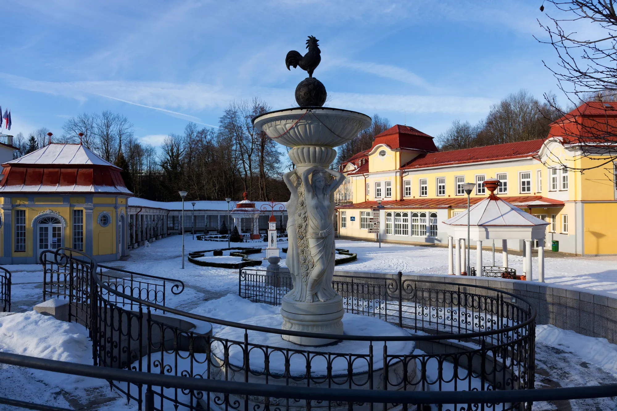 Tyto lázně na severu Česka bodují mezi návštěvníky. Krásné prostředí a služby fungují celý rok.
