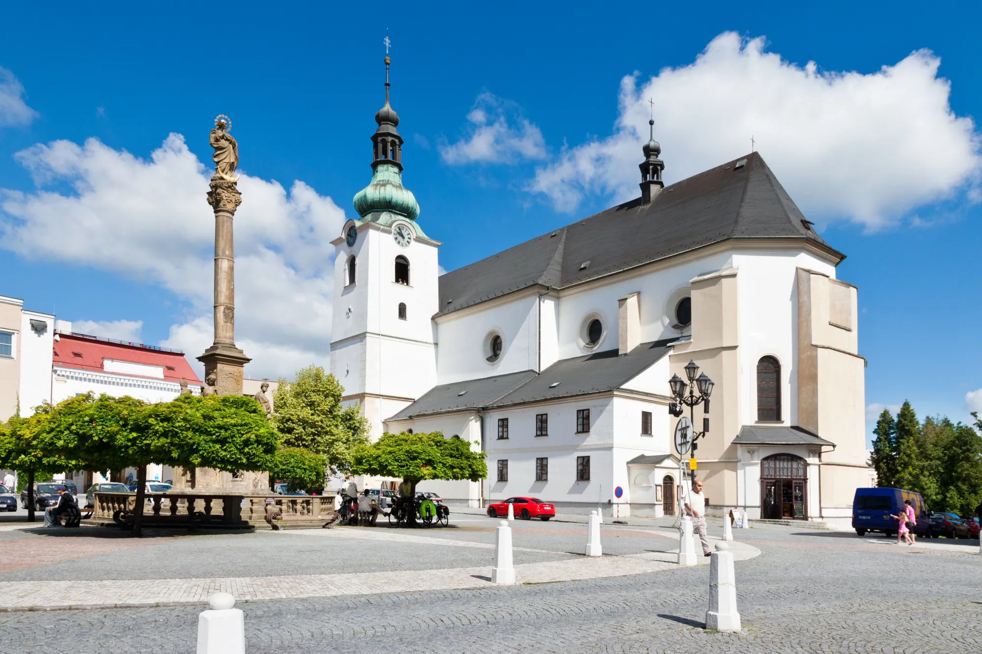 Česka města bojují o nové obyvatele. Nabízí peníze, pozemky i další výhody, které se neodmítají.