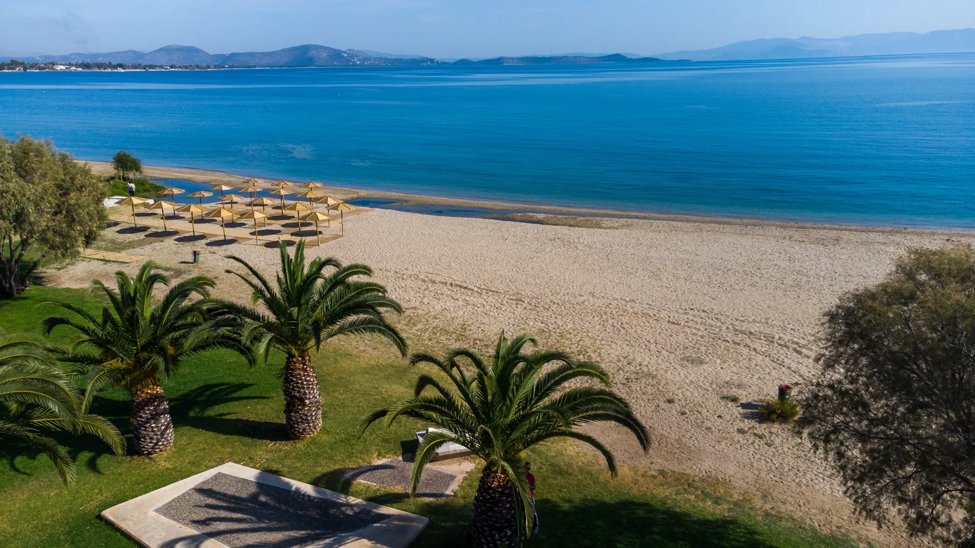 Řecký ostrov míří do dražby za lákavou cenu. Plány na luxusní resort mohou rychle narazit.
