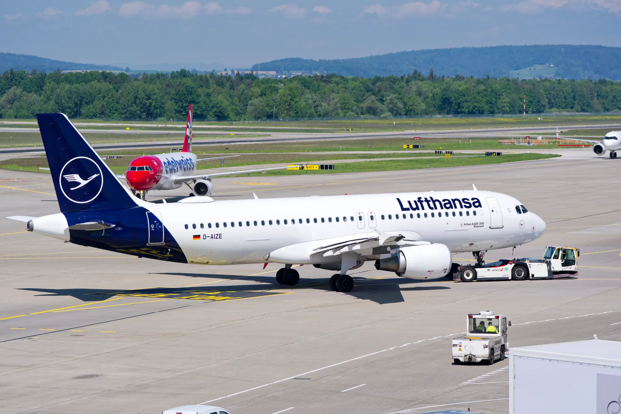 Výsledky mluví jasně. Mezi nízkonákladovkami zaujal easyJet, tradiční hráči váhali.