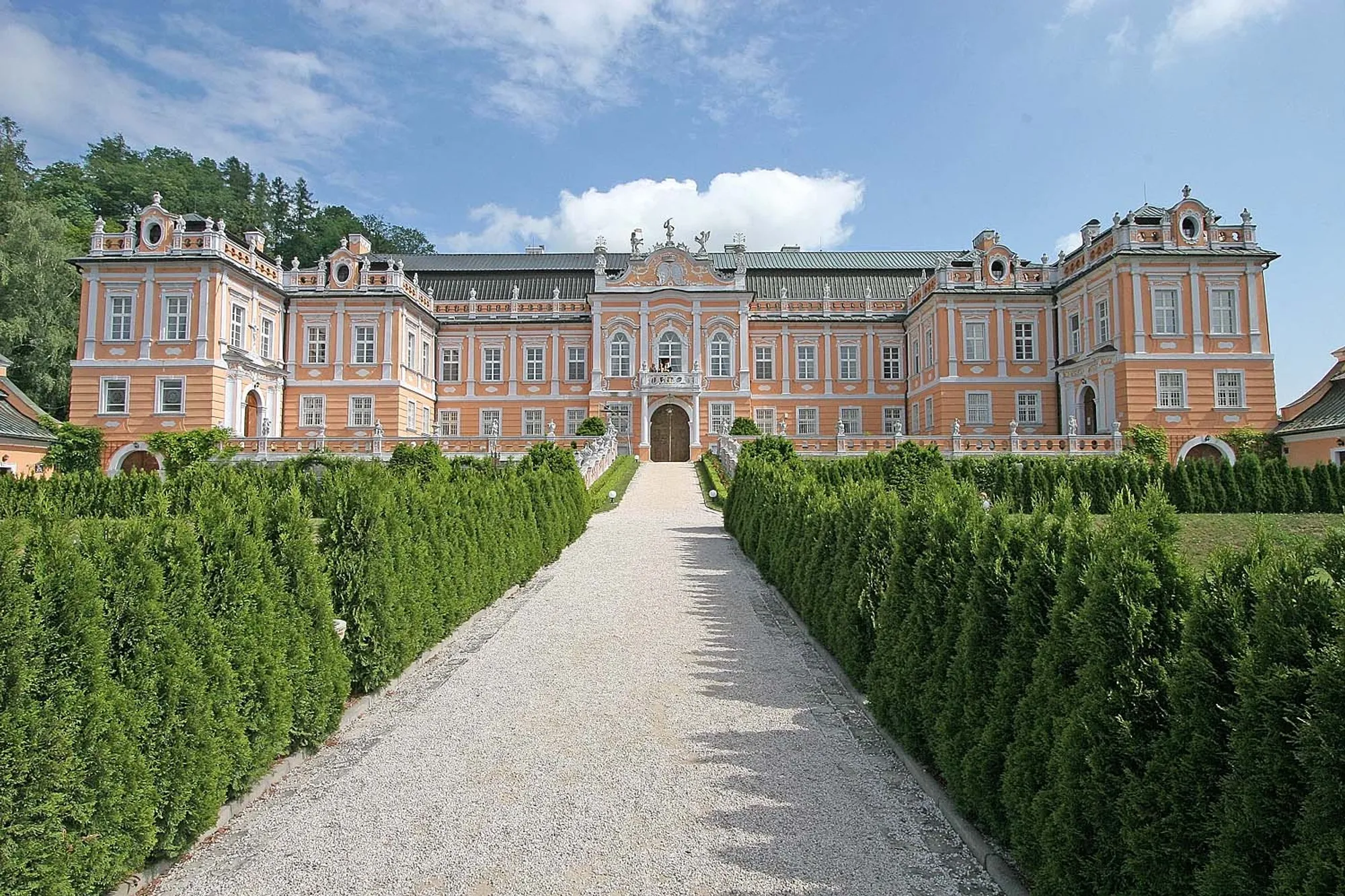 To, co ukrývá zámek Nové Hrady, nečekal nikdo. Češi mu přezdívají České Versailles a mají k tomu důvod.