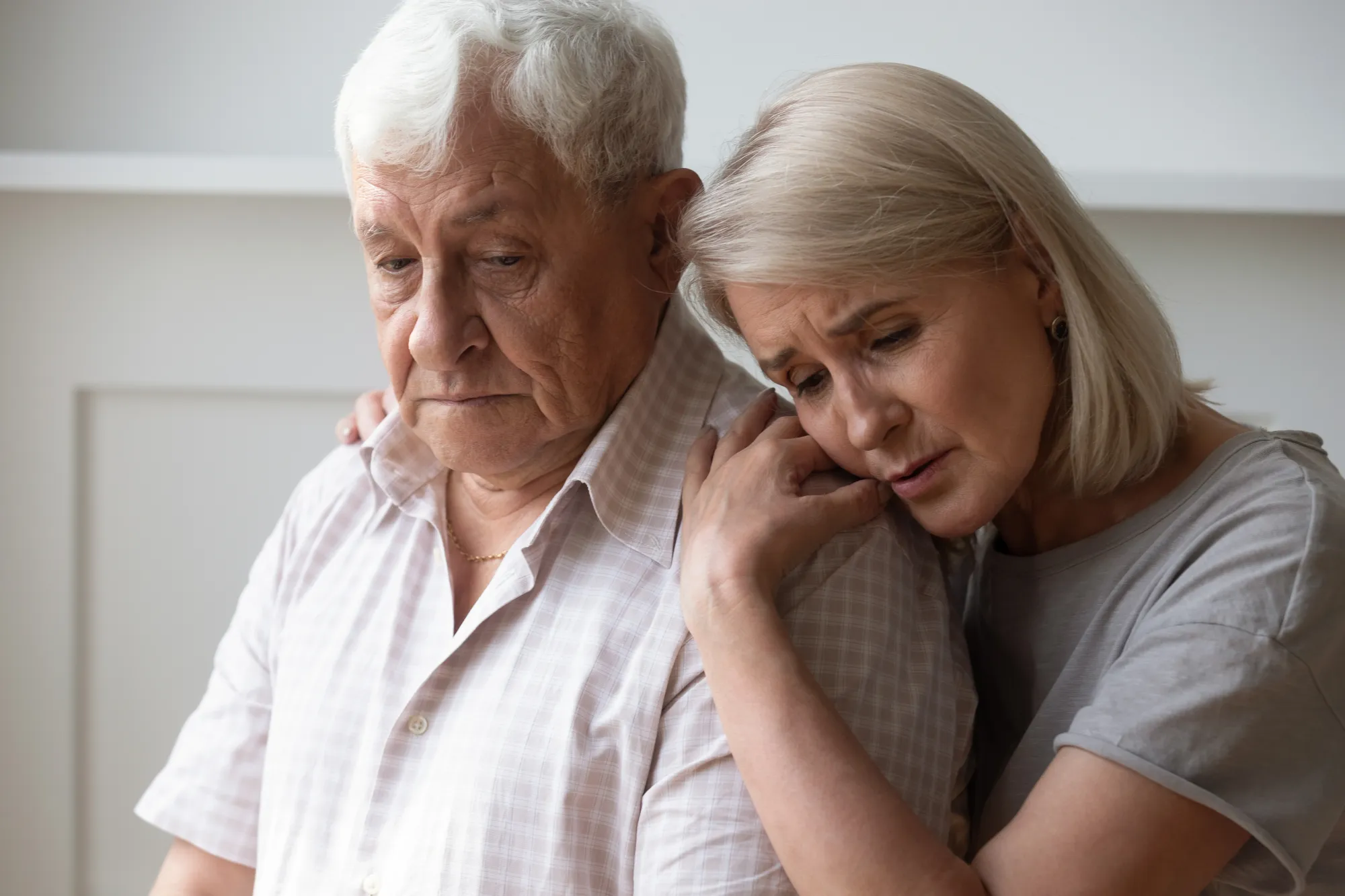 V roce 2026 dorazí důchody později. Seniorům hrozí zaskočení změnou termínů.