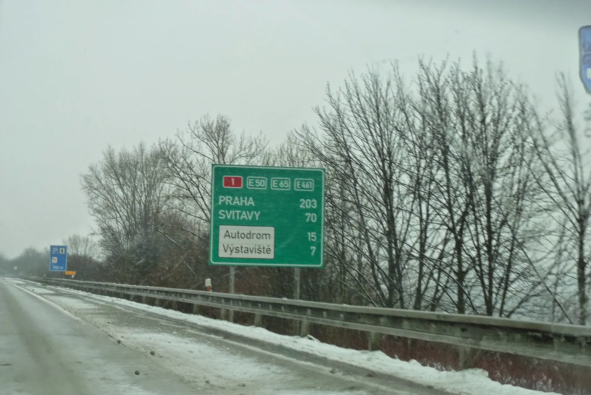 Chybné najetí na dálnici umí pěkně zdražit cestu. Překvapí vás, kdy je jízda bez známky naprosto v pořádku.