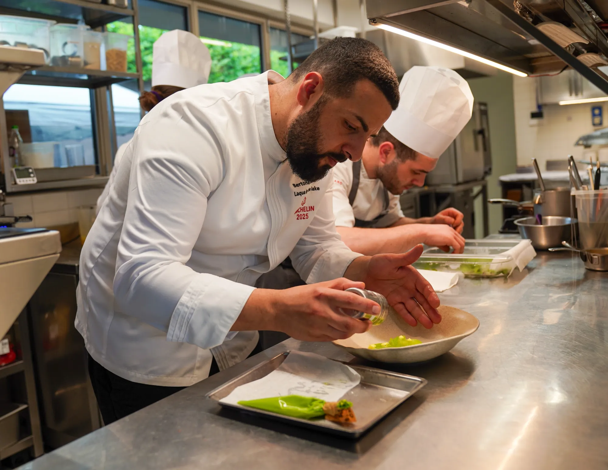 Tepláky u večeře jako česká stopa: Ital popsal detail, který ho v restauraci pokaždé zarazí.