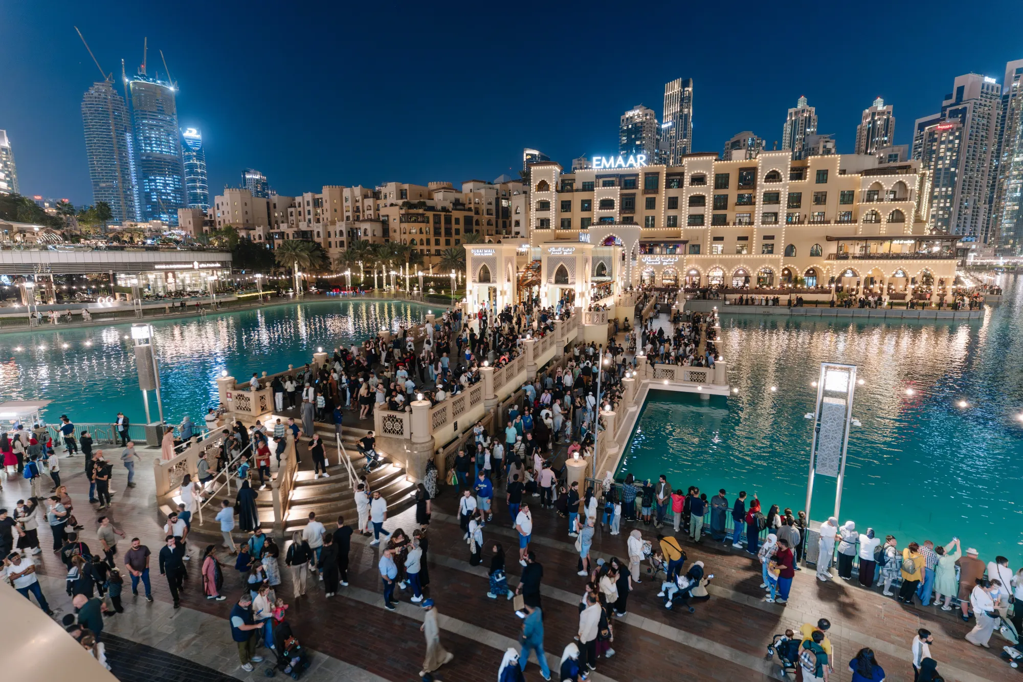 Dubaj nalije do ekonomiky 1,5 miliardy dirhamů. Pomoci chce hotelům, restauracím i lidem bez práce.