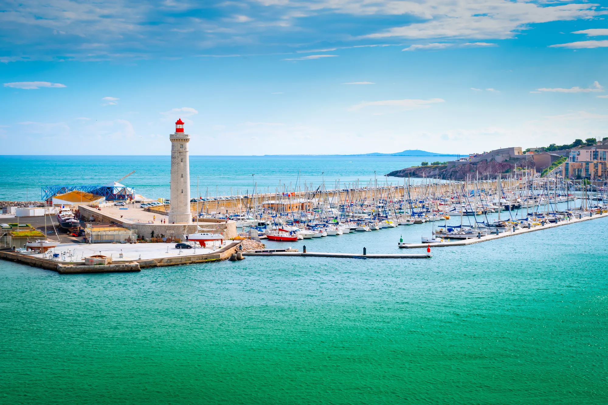 Sète ve Francii spojuje koupání u moře s tradičním přístavem a klidnější atmosférou.