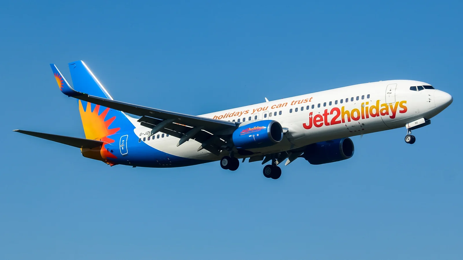 Jet2 uklidňuje turisty před prázdninami. Drahé palivo jim zatím cenu letenek navýšit nemá