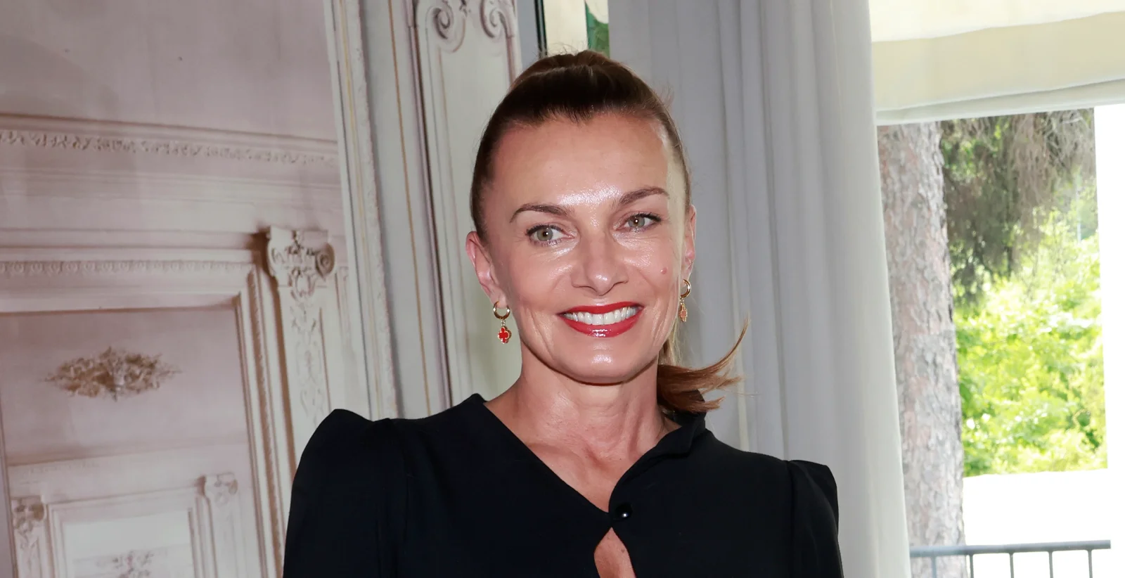 Alice Bendová balí kufry. Její dům je v katastrofálním stavu a hrozí další problémy