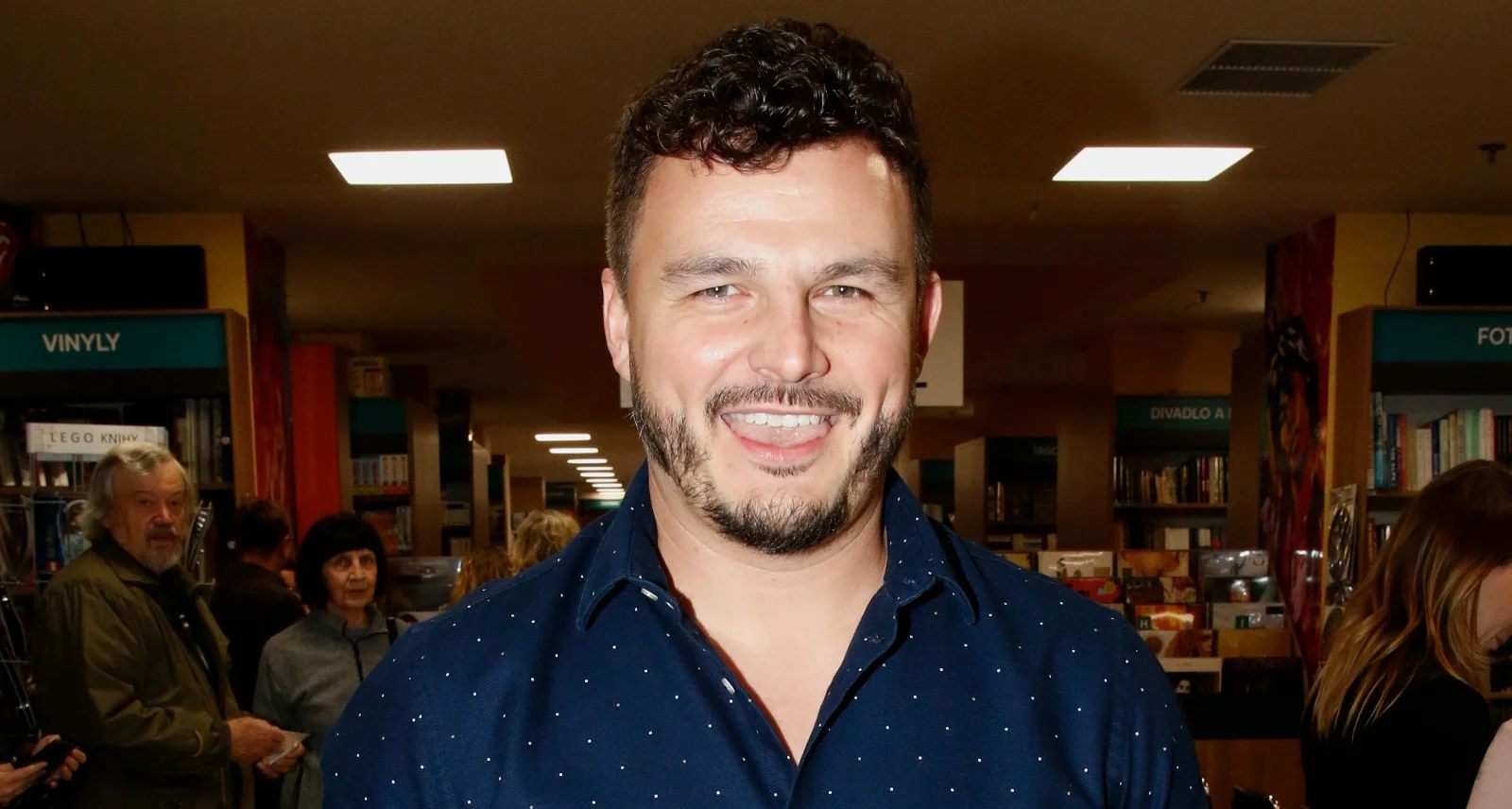 Na veřejnost se dostaly snímky domu Romana Staši. Prosklený obývák bere dech, sousedé ho chodí obdivovat