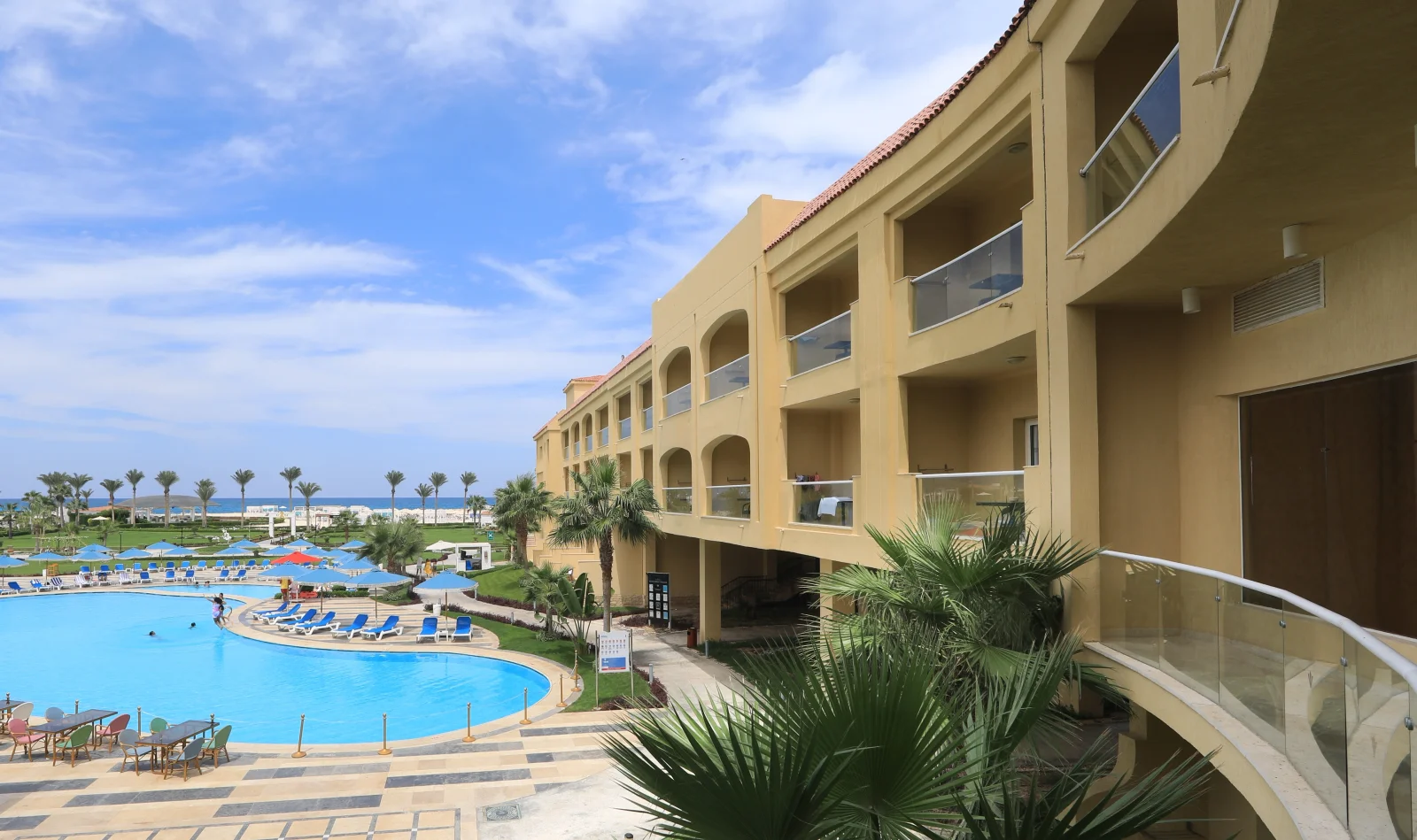 Koupili jsme luxusní zájezd za 8 tisíc: Letecky, all inclusive i pětihvězdičkový hotel. To, co nás čekalo, jsme nečekali