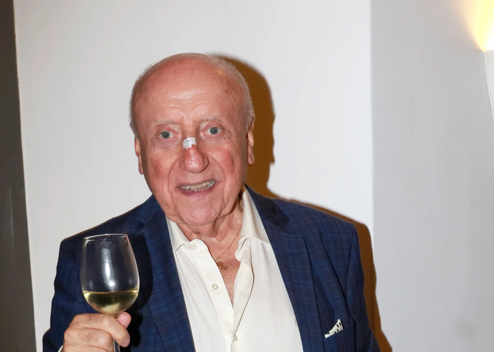 Felix Slováček musel na akutní operaci. Fanoušci se o něho bojí, stav se stále zhoršuje