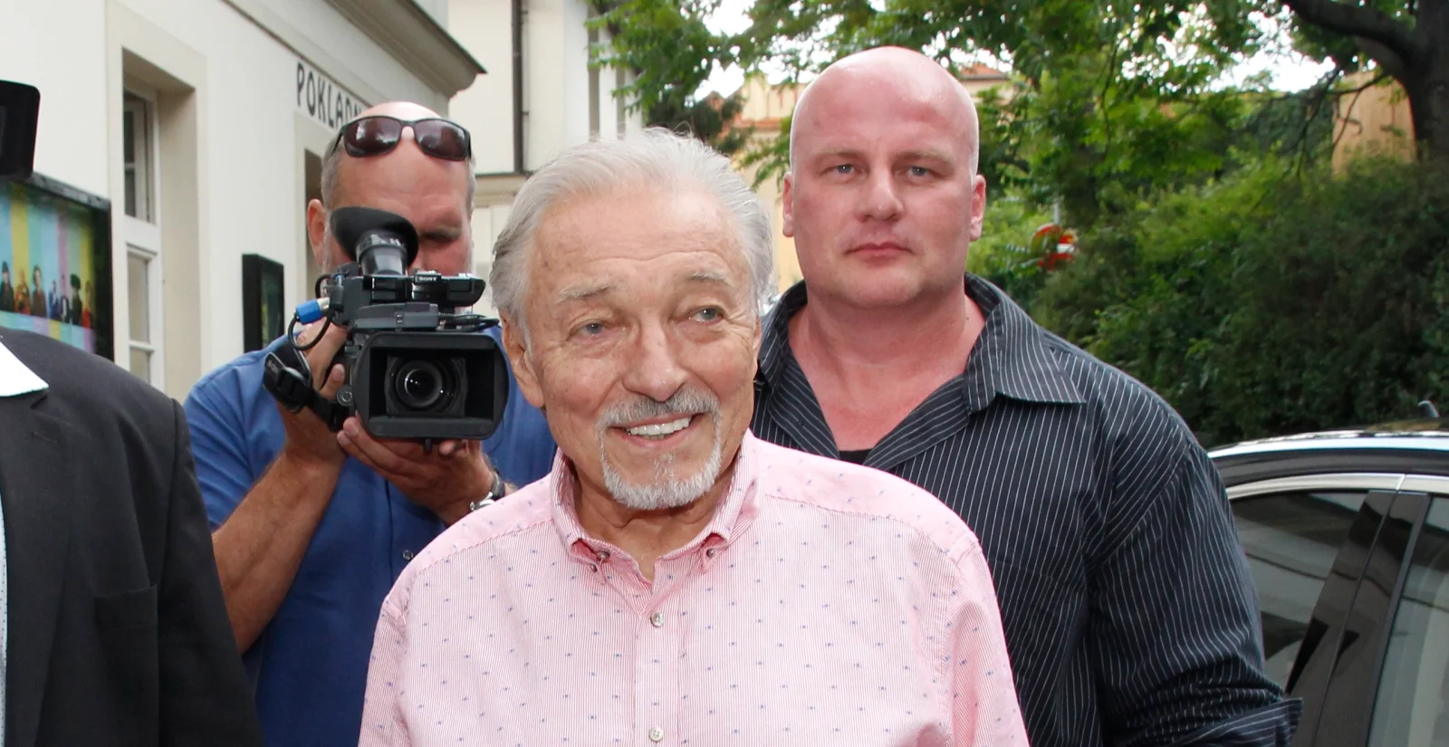Karel Gott by se divil. Jeho bývalá vila prošla obrovskou proměnou, kterou by čekal jen málokdo