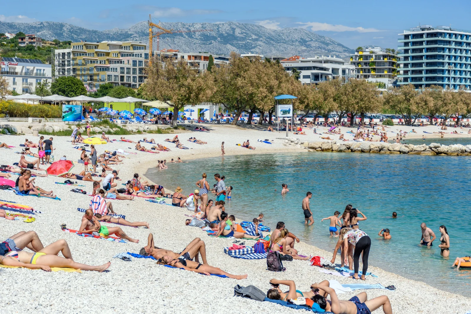 Chorvatsko se připravuje na velké množství turistů. Na Čechy ale letos místní nečekají