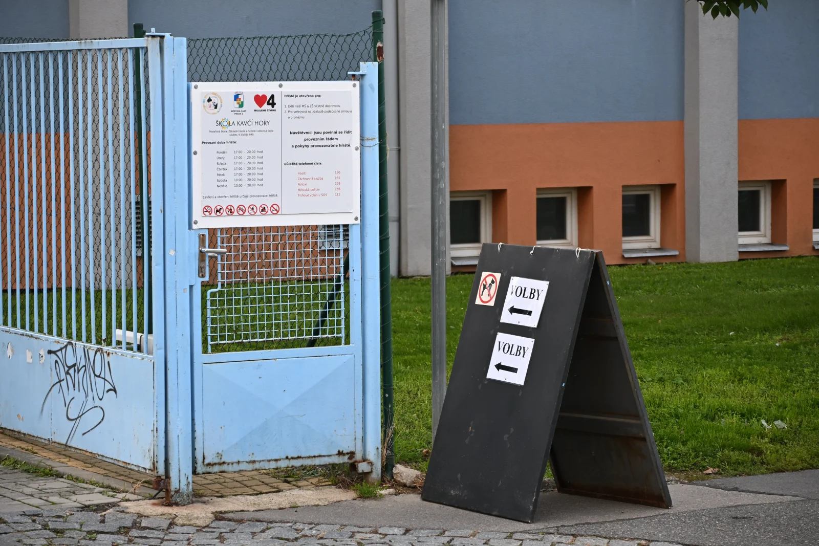Rozhodla jsem se jít k volbám. Jenže hned po vstupu do místnosti přišel šok, který mi vyrazil dech