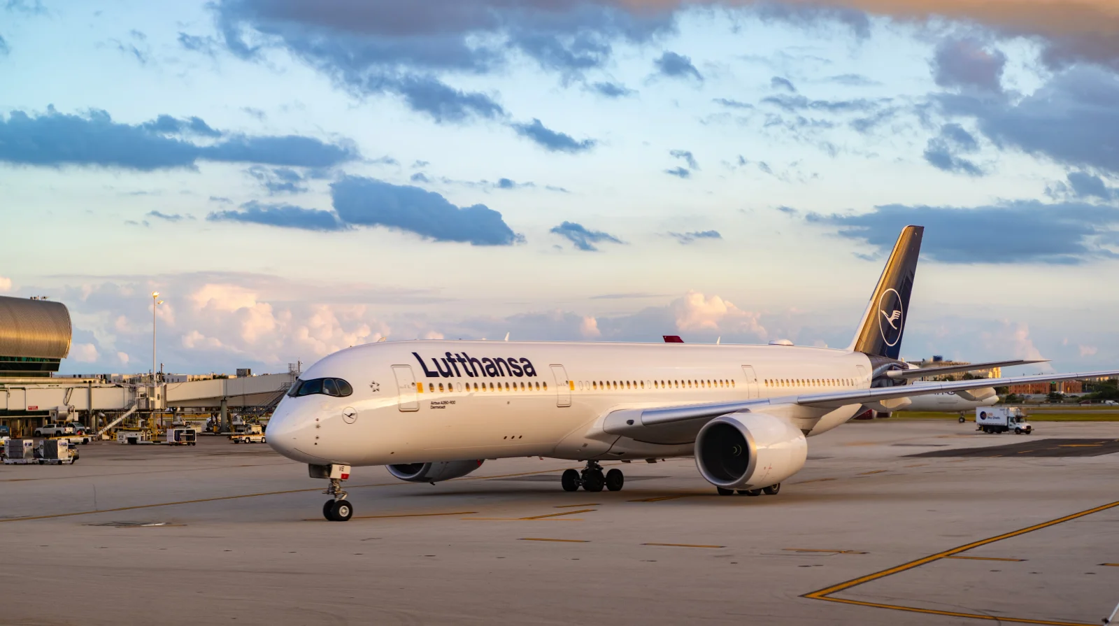 Lufthansa omezuje tisíce letů po celé Evropě. Za rozhodnutím stojí hlavně cena paliva