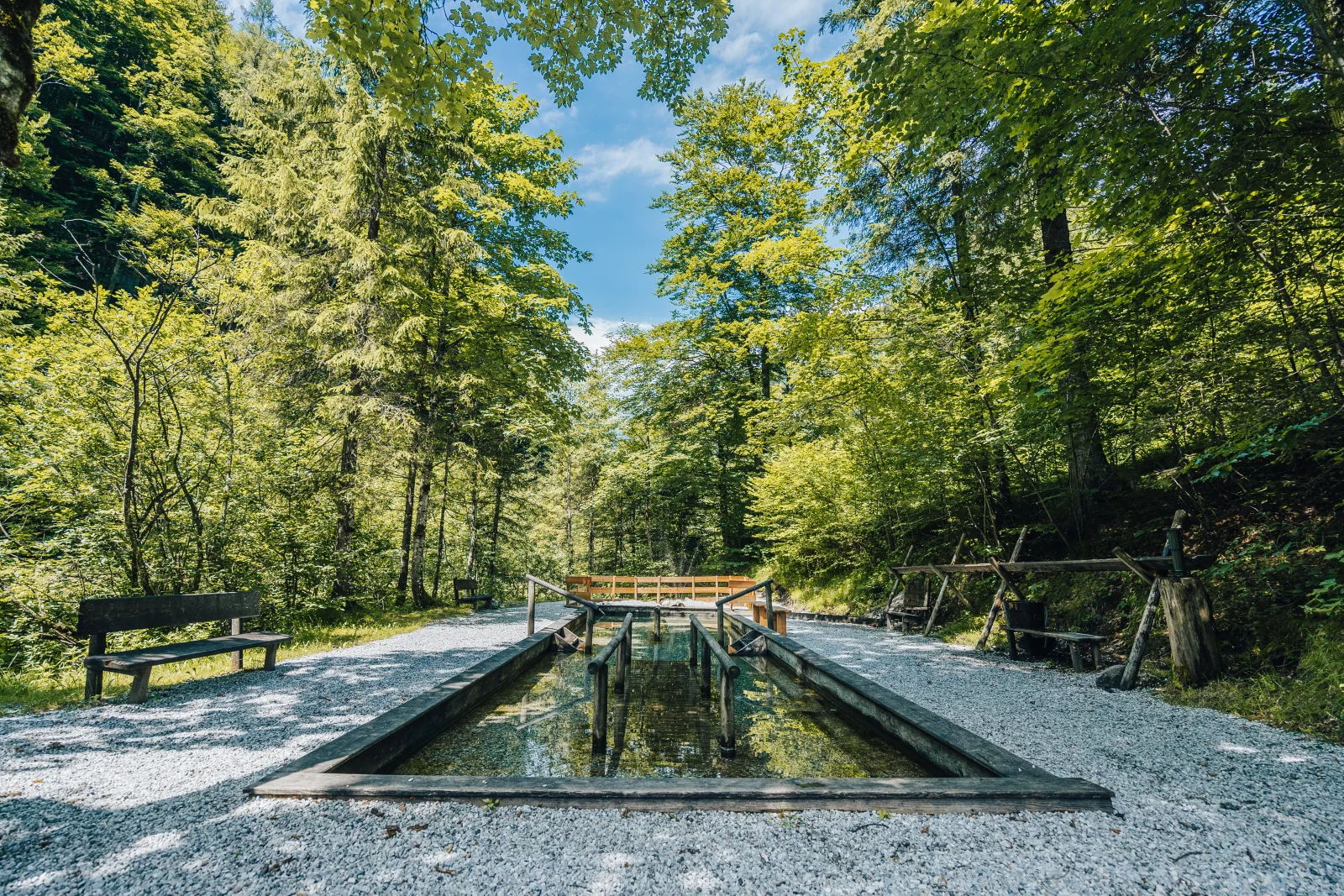 Levné lázně v Česku si zamilovali turisté z celého světa. Češi je ale ignorují, prý nejsou dost luxusní
