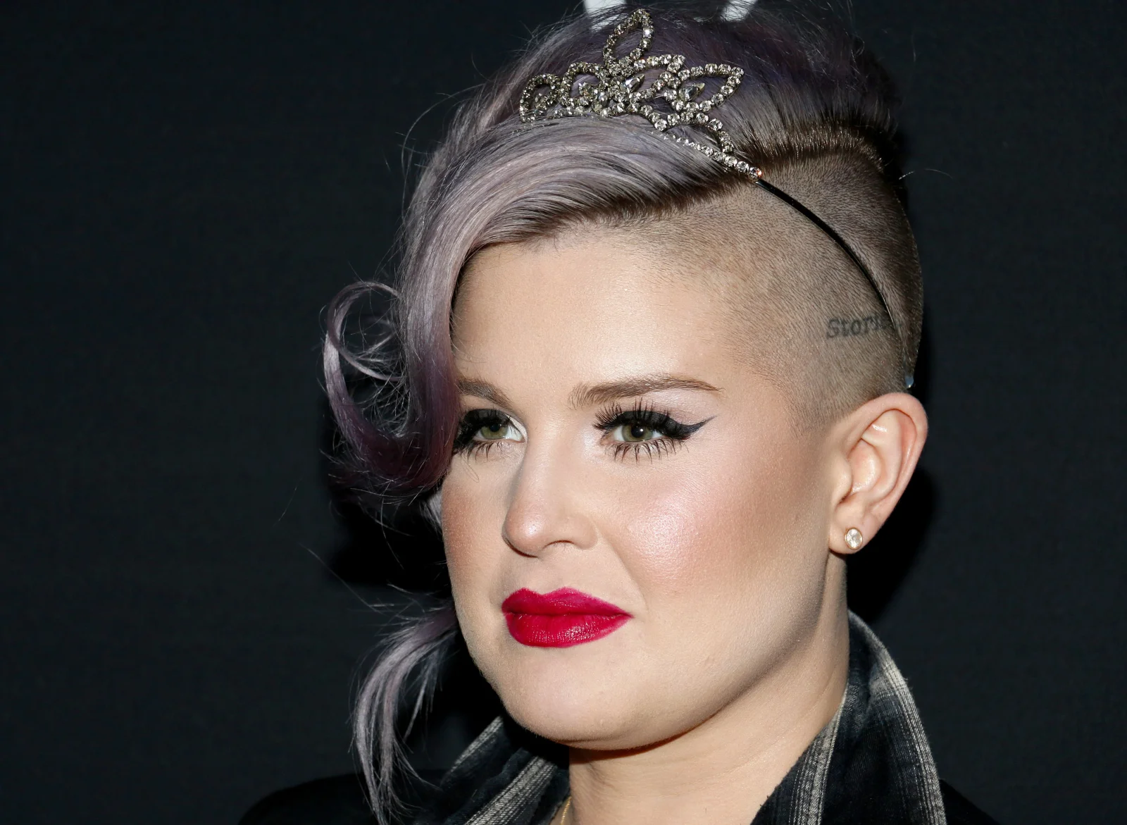 Kelly Osbourne překvapila sledující novým vzhledem. Fanoušci tvrdí, že se mění před očima