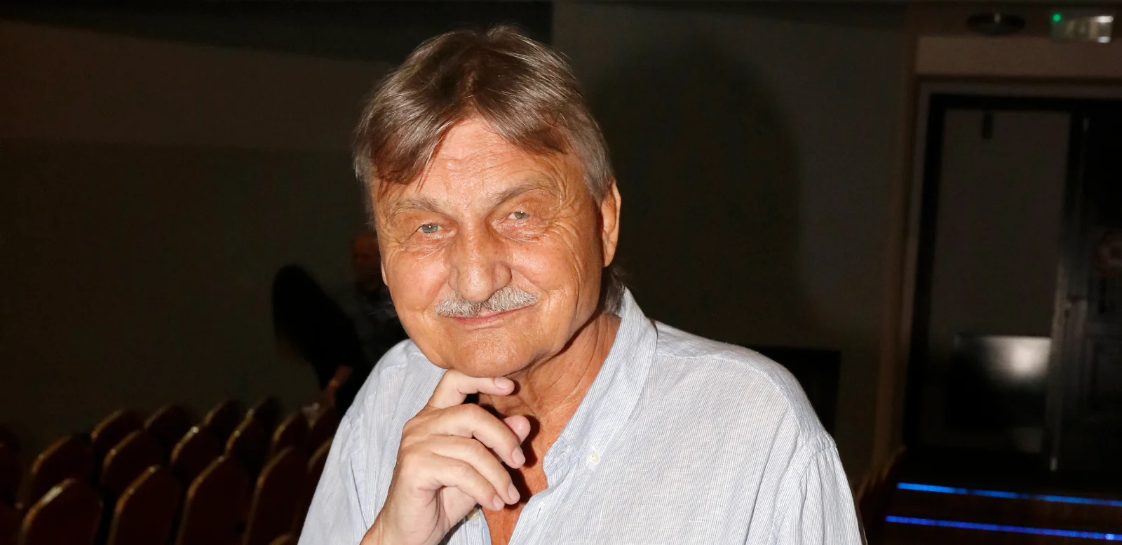 Česko zasáhla smutná zpráva. Známý herec trpí vážnou nemocí, kvůli které prodává celý svůj majetek