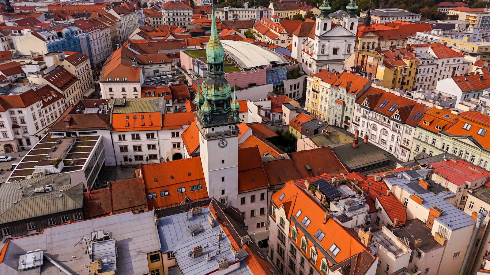 Na Prahu i Český Krumlov tentokrát zapomeňte. Podle cizinců je nejkrásnější město v Česku úplně jinde