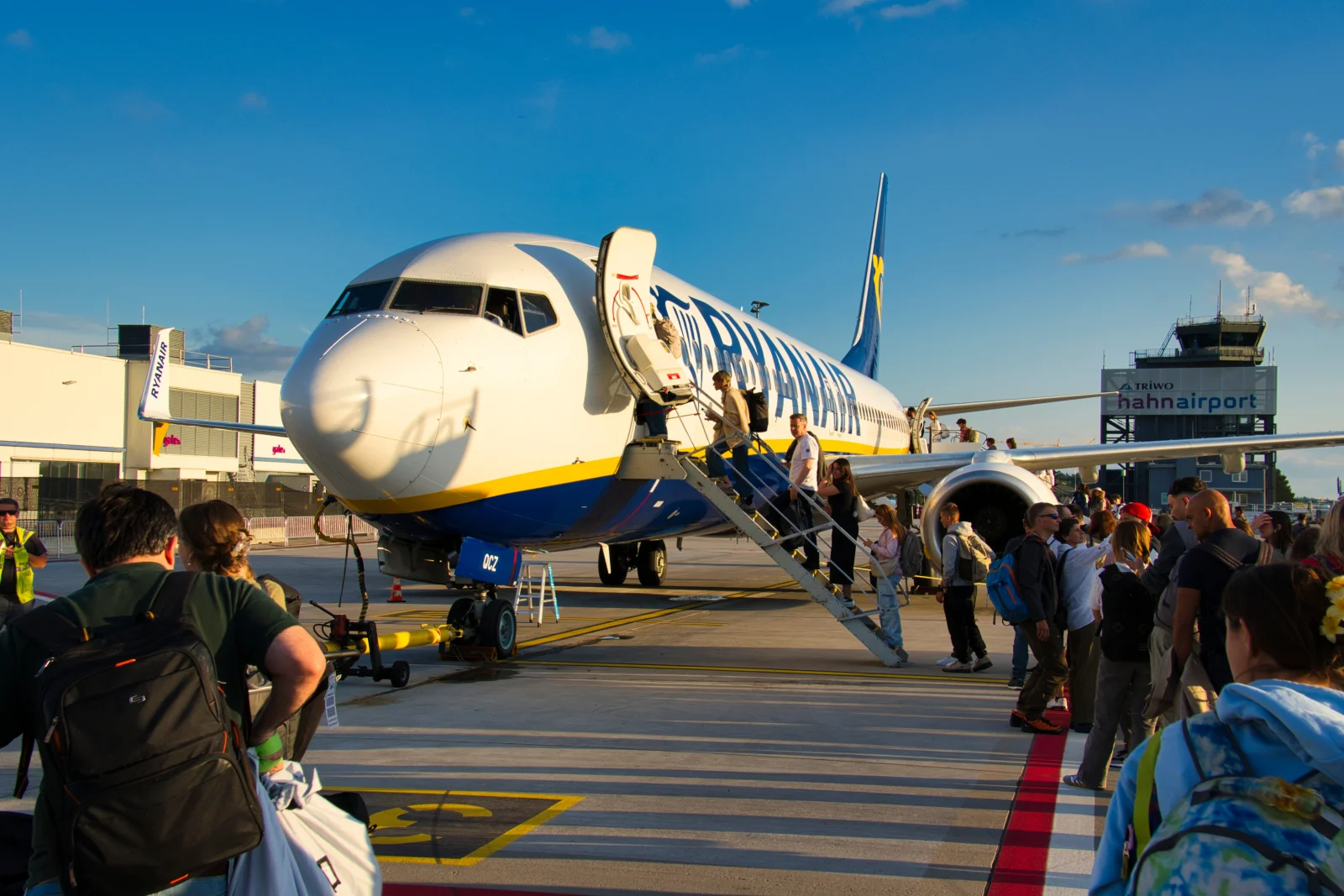 Rozzuření cestující u Ryanairu: Nová pravidla prý znevýhodňují starší lidi a vyvolala obrovskou bouři
