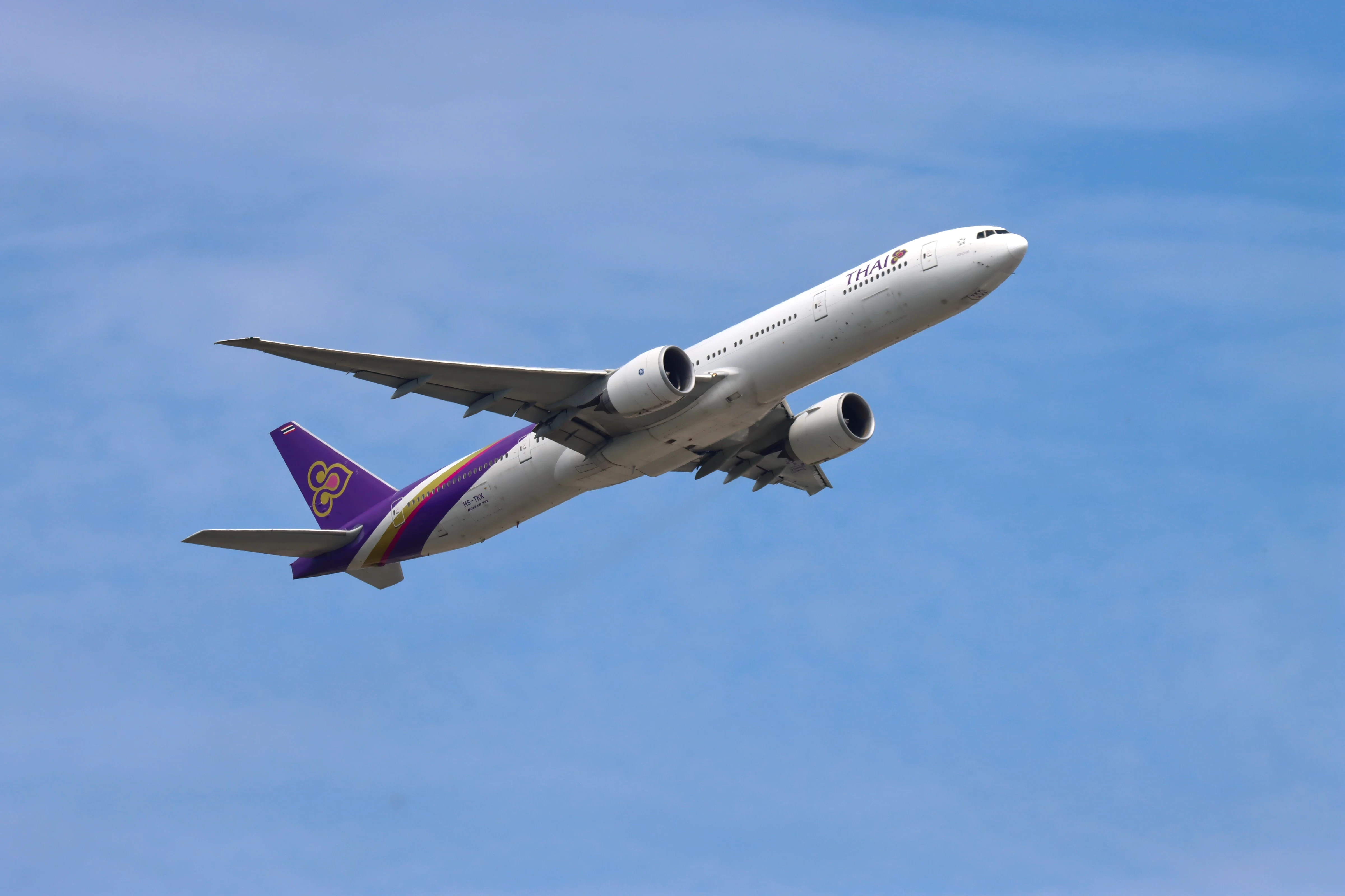Let do Bangkoku se krátce po startu otočil. Boeing Thai Airways se kvůli technickému problému vrátil do Frankfurtu
