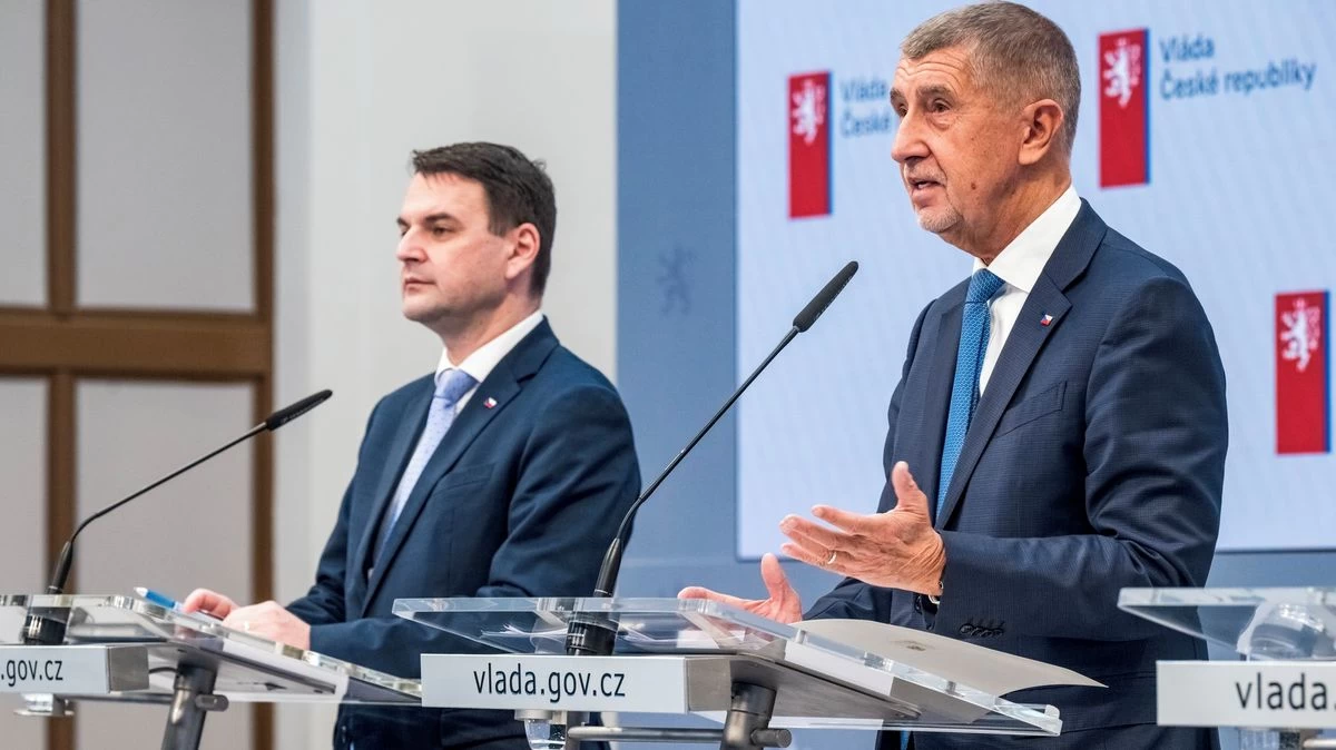 Babiš sjel Macinku před kamerami. Jeho slova o Turkově nehodě premiéra vytočila, Motoristy ponížil na plné čáře