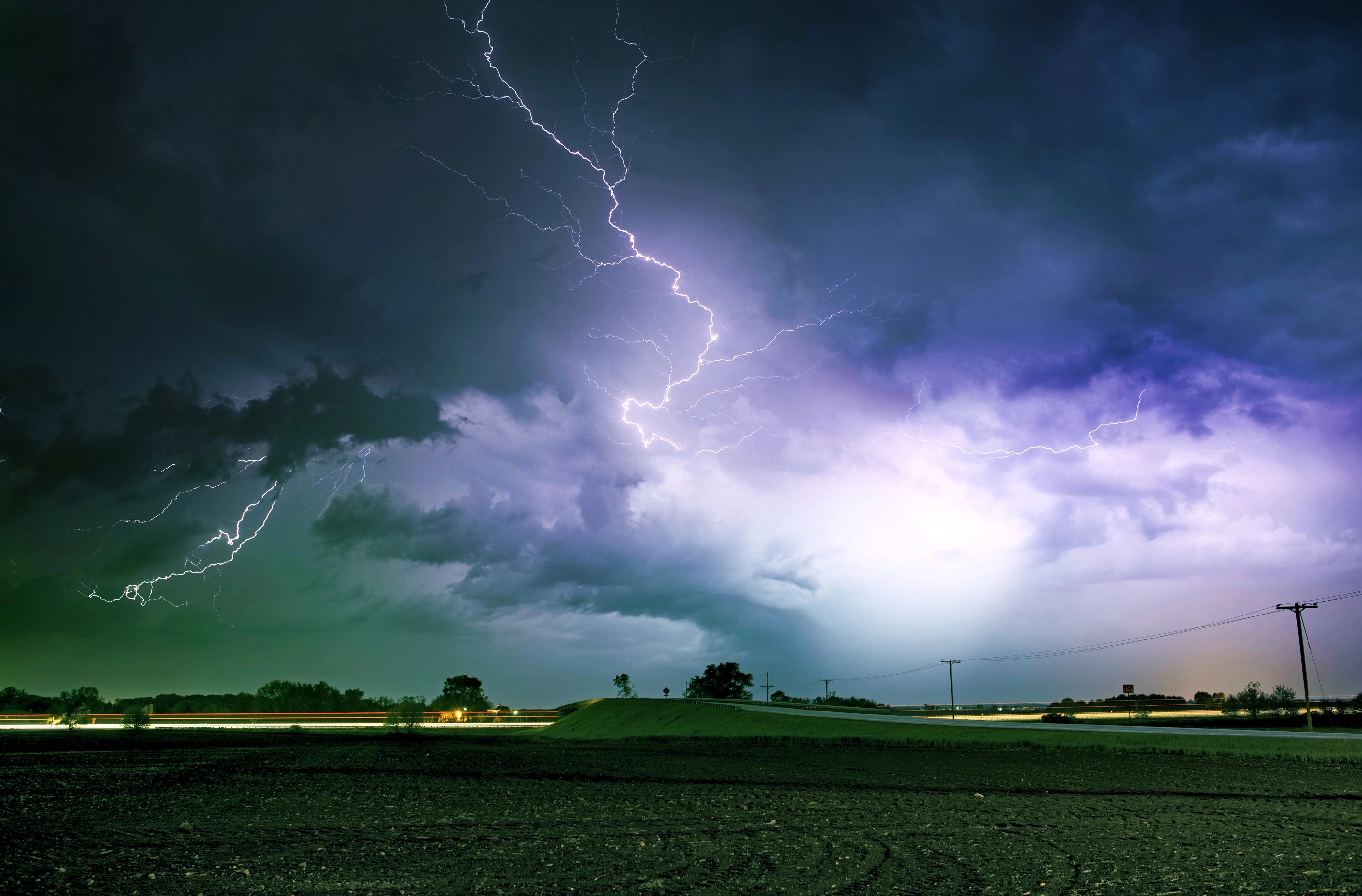 Už za pár hodin vypukne v Česku dramatická změna počasí. Meteorologové právě vydali výstrahu