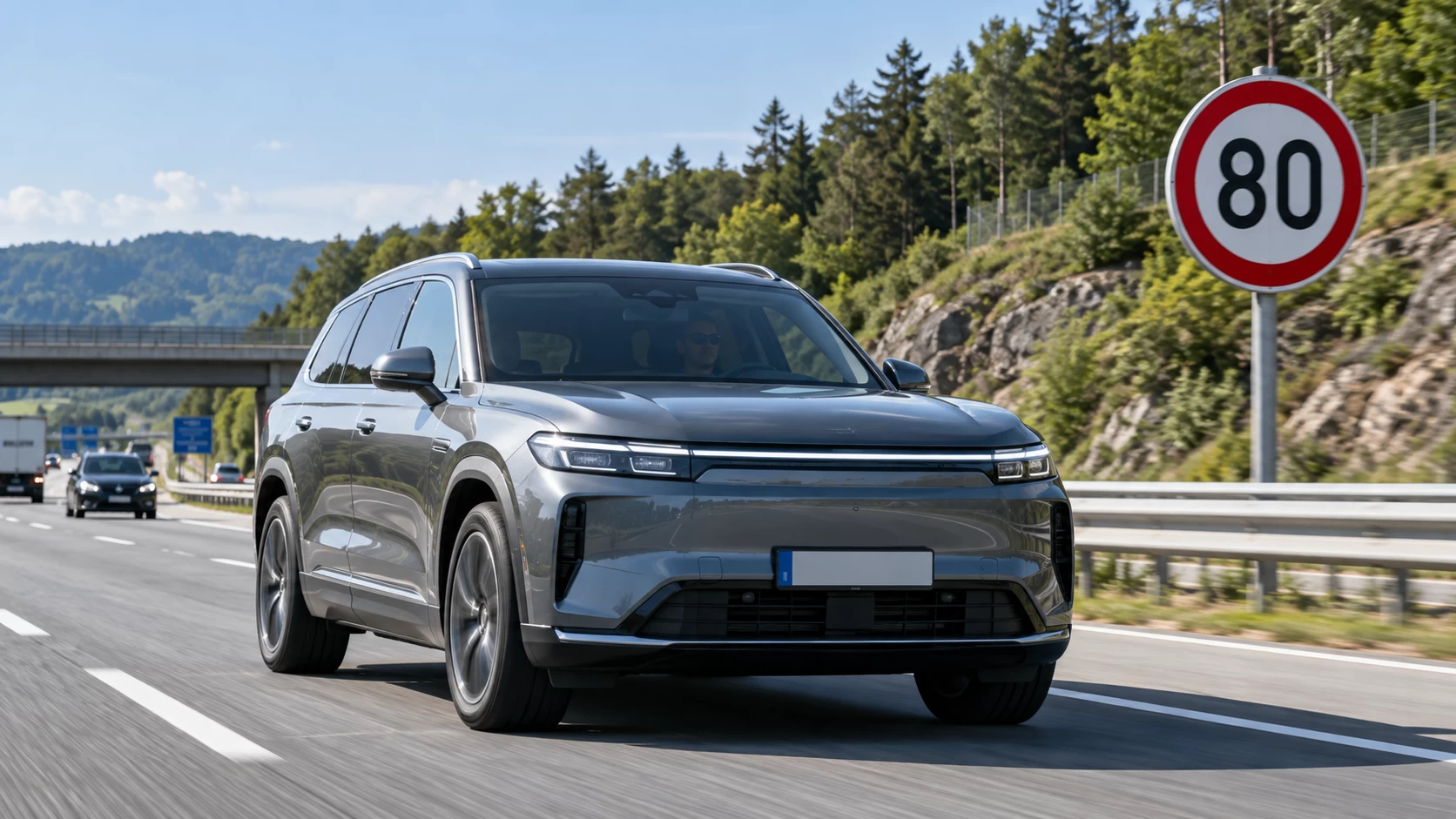 Nová pravidla pro majitele elektromobilů. Jen málokdo ví, jakou rychlostí může jet po dálnici